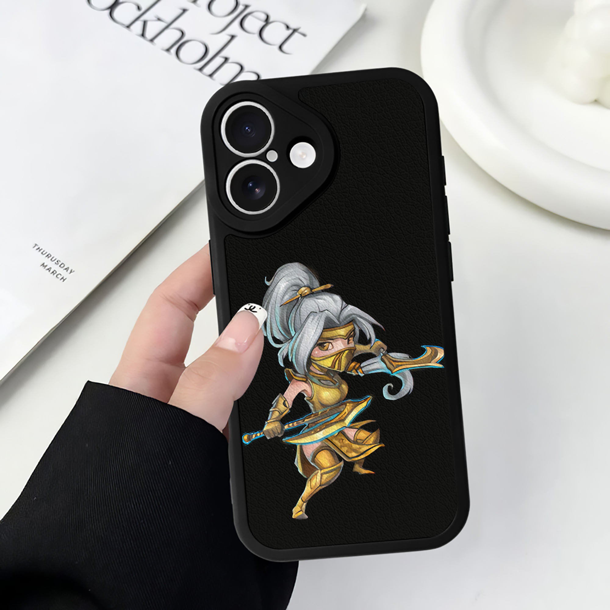 リーグ・オブ・レジェンド League of Legends LOL 【iPhone 16シリーズ対応】シリコンスマホケース（レザー調） 材質：シリコン
